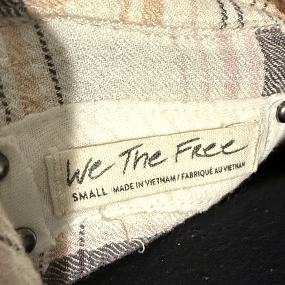 We The Free Women’s Small Oversized Plaid Button Down Shirt - Cream and Brown - Picture 2 of 7
